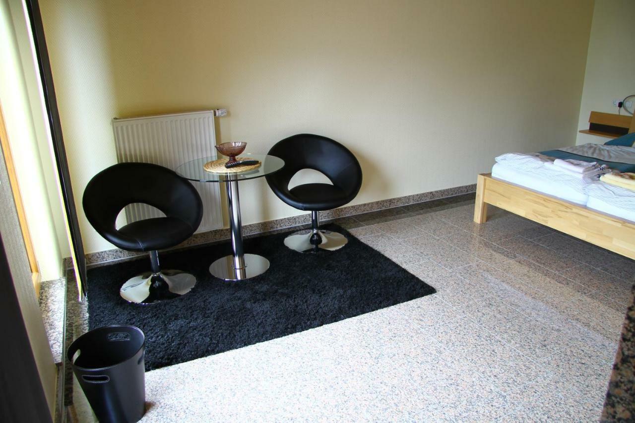 Bed and Breakfast Bistro im Ring Quiddelbach Esterno foto