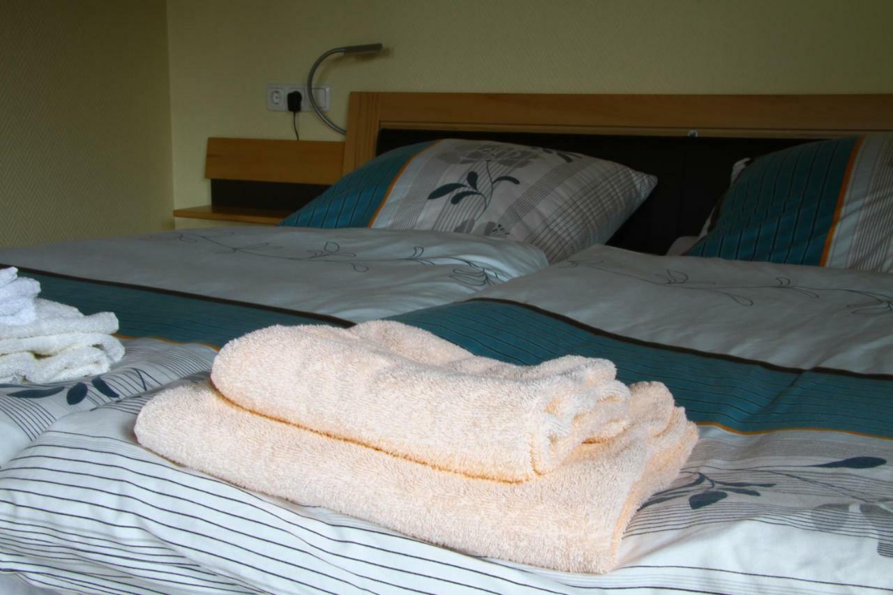 Bed and Breakfast Bistro im Ring Quiddelbach Esterno foto
