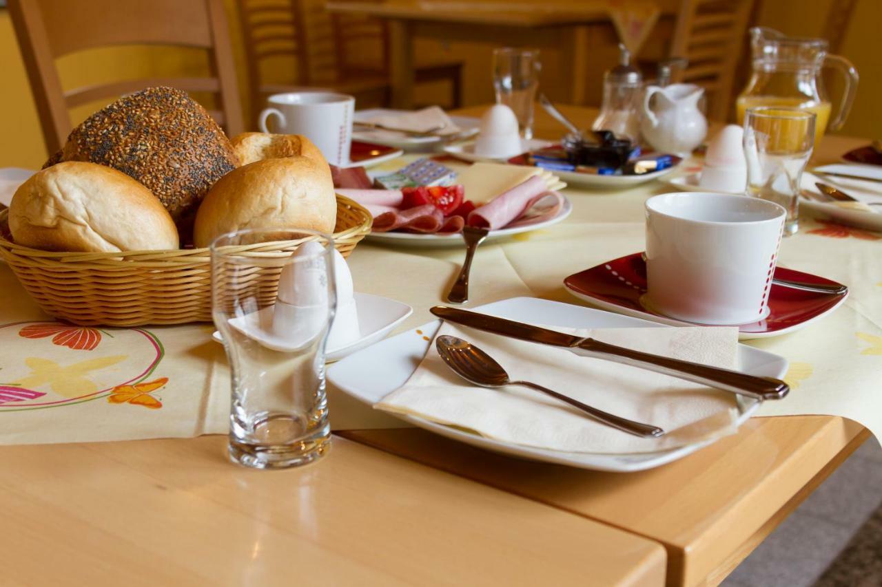 Bed and Breakfast Bistro im Ring Quiddelbach Esterno foto